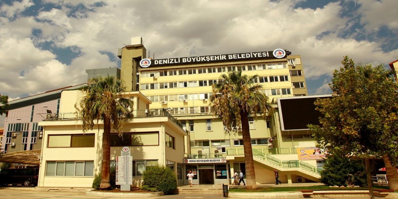 Denizli Büyükşehir belediyesi işçileri eylemde