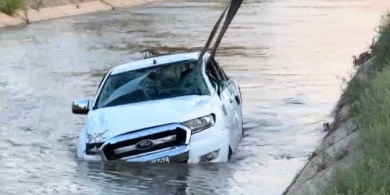 Pikap sulama kanalına uçtu: 1 ölü