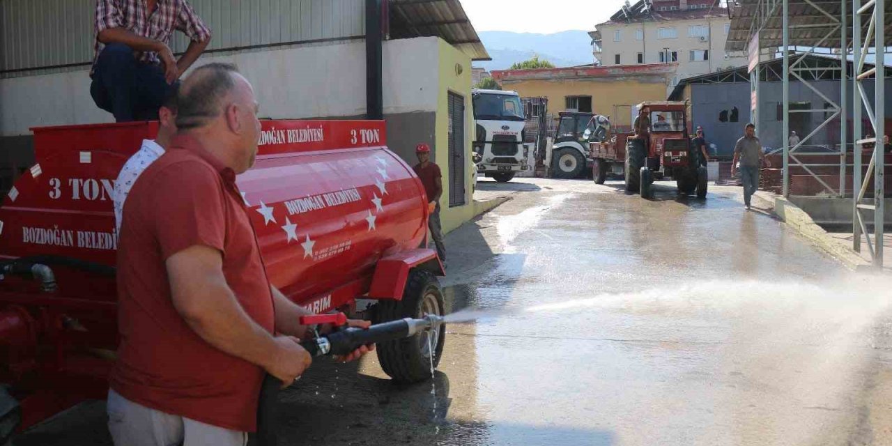 Bozdoğan Belediyesi donanımlı 3 su tankeri aldı