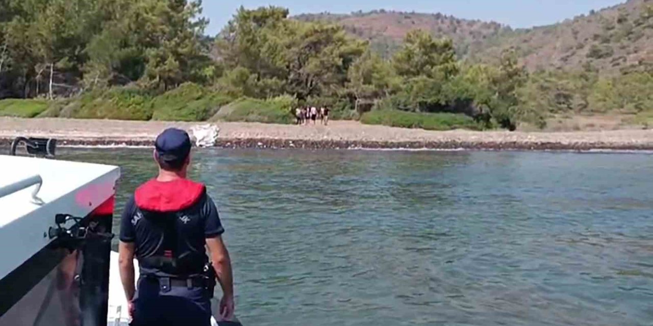 Datça’da karada 6 düzensiz göçmen yakalandı