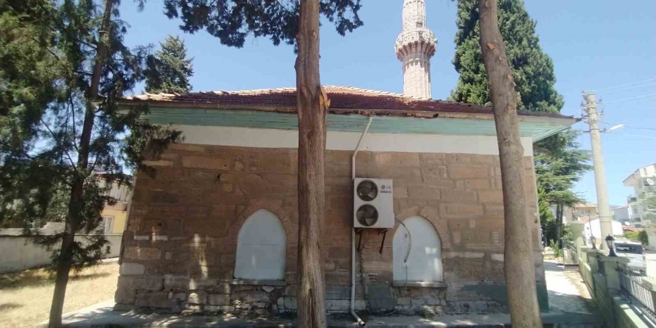 Çivril’in en eski camisi için restorasyon çalışma başlatılıyor
