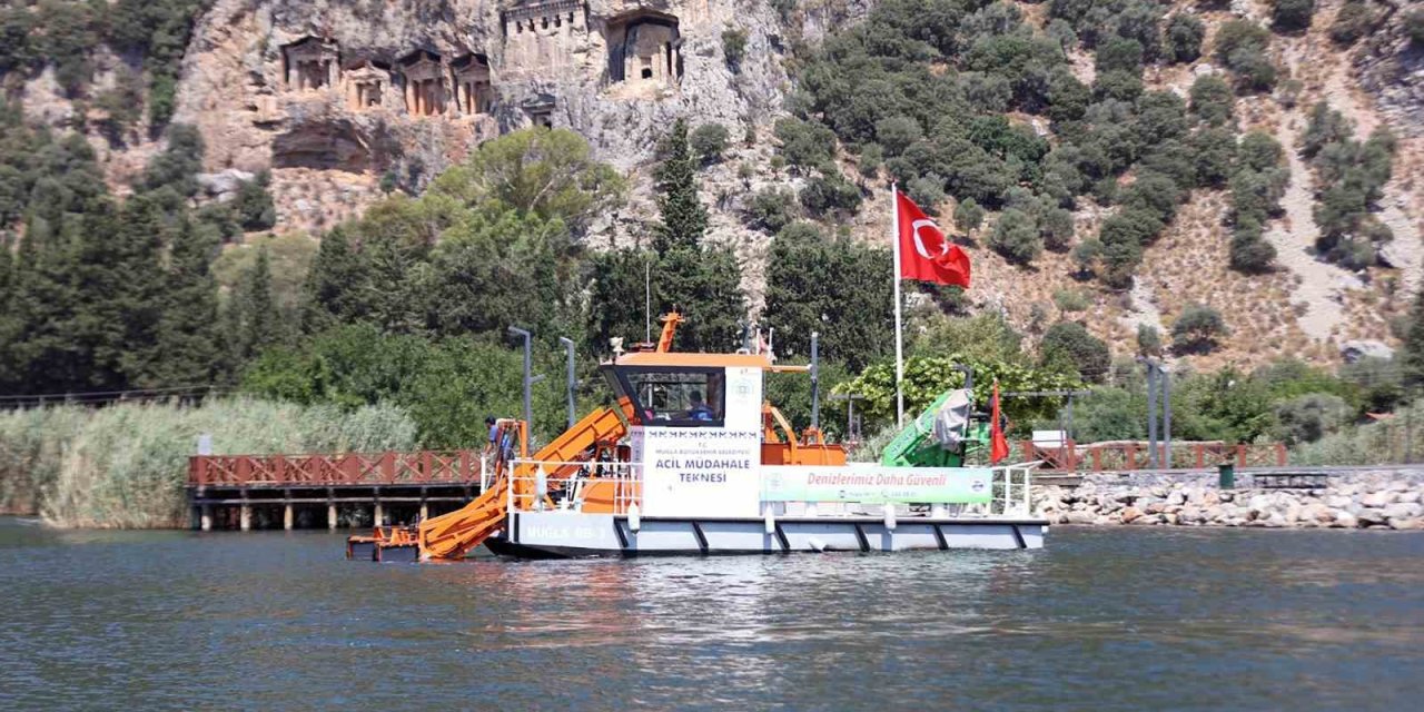 Muğla Büyükşehir’in ‘BB-3 Acil Müdahale’ teknesi görevde