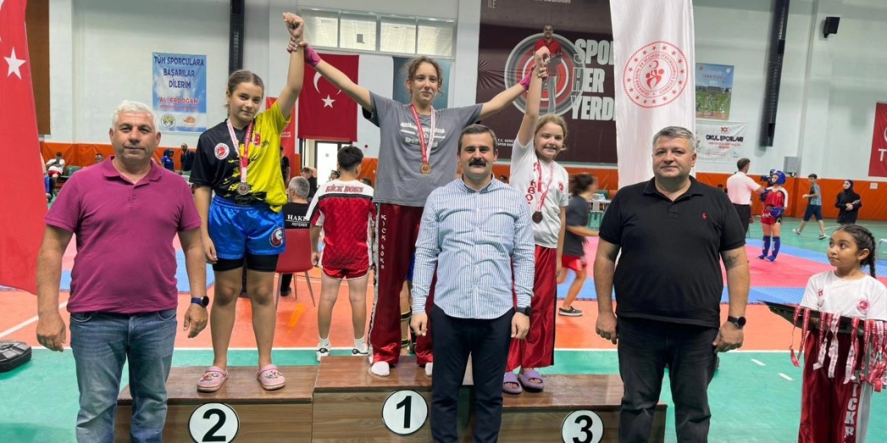 Köyceğiz’de kick boks şampiyonası yapıldı