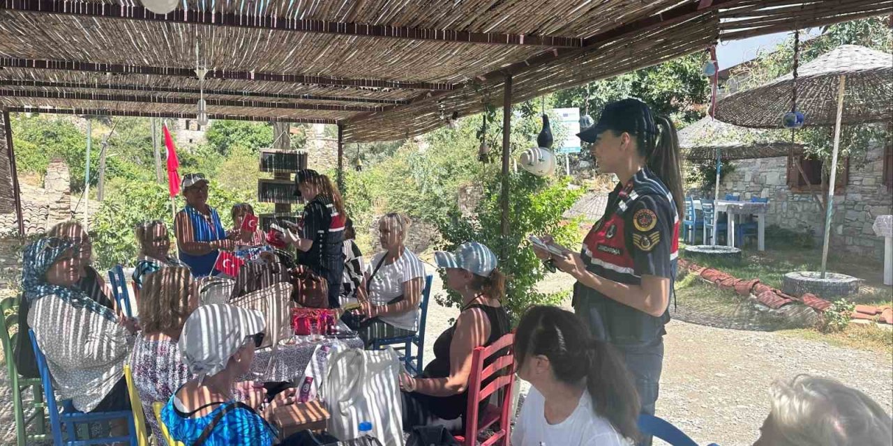 Söke’de kadına yönelik şiddete dikkat çekildi