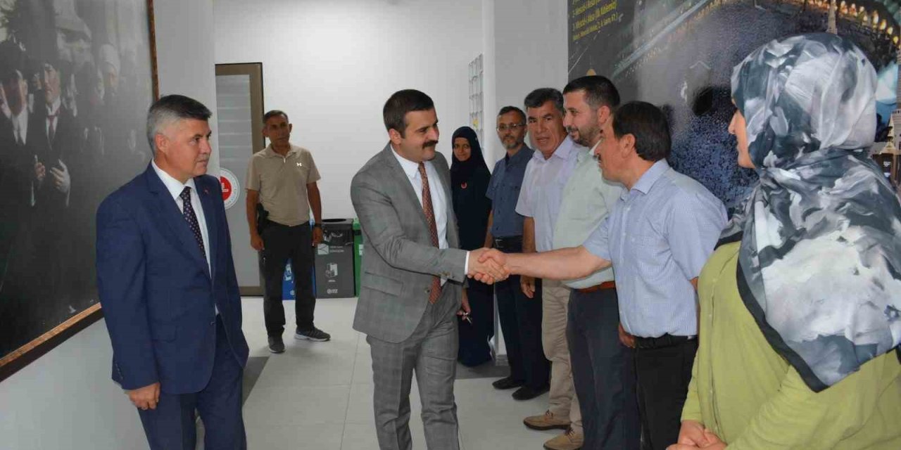 Köyceğiz Kaymakamı Kumcu, Müftülüğü ziyaret ederek personelle tanıştı