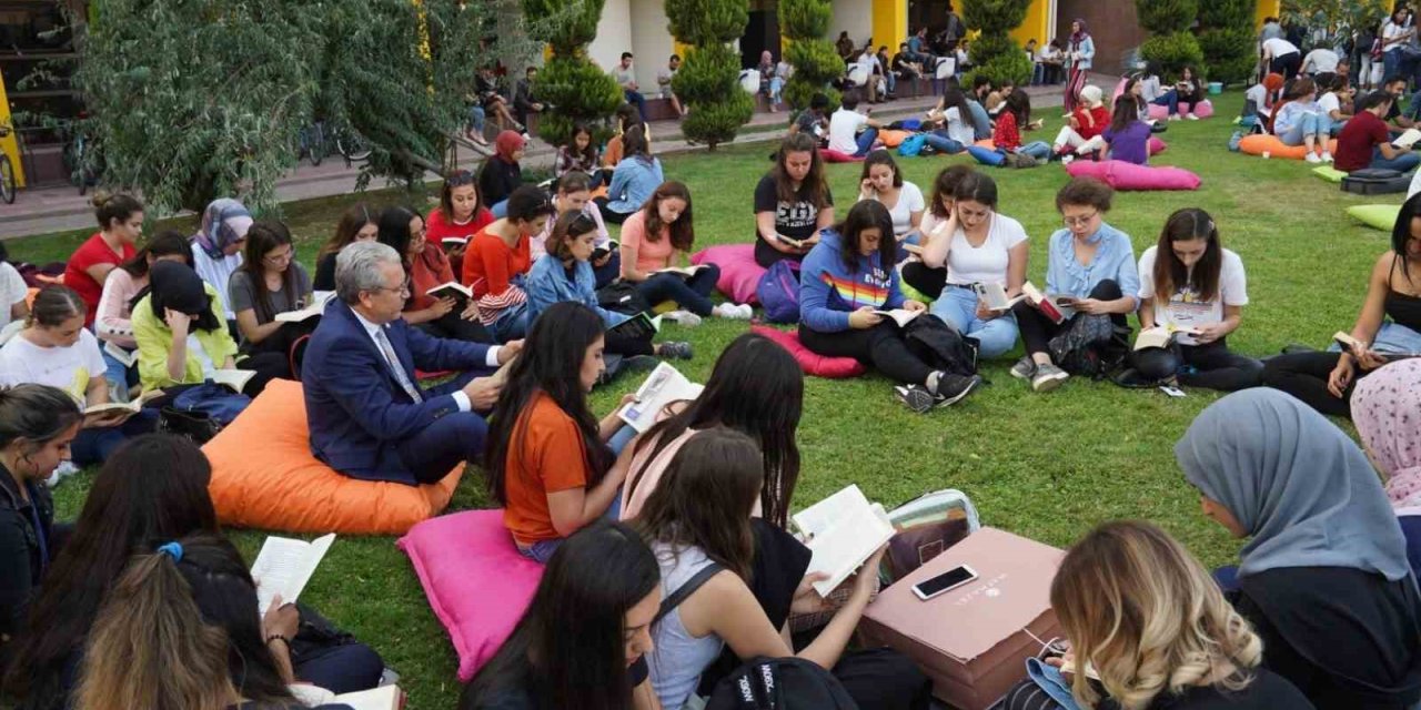 3 kıtadan 3 bin uluslararası öğrenci Ege Üniversitesi’ni tercih etti