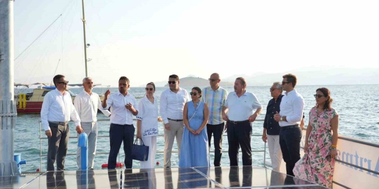 Bodrum’da ’Yüzer Deniz Suyu Arıtma Platformu’ tanıtıldı