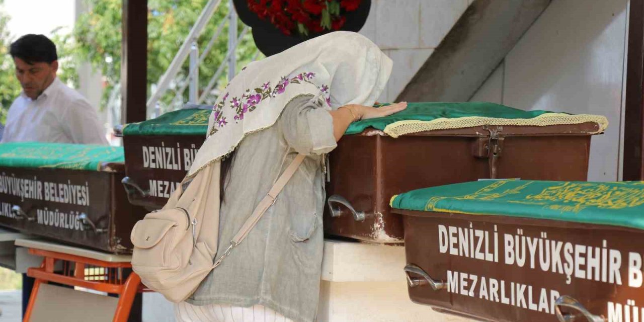 Polis eşi tarafından uykuda öldürülen anne ve 2 çocuğu son yolculuğuna uğurlandı