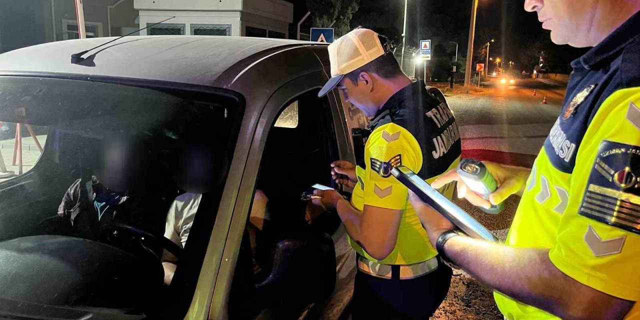 Aydın jandarmasından gece denetimi