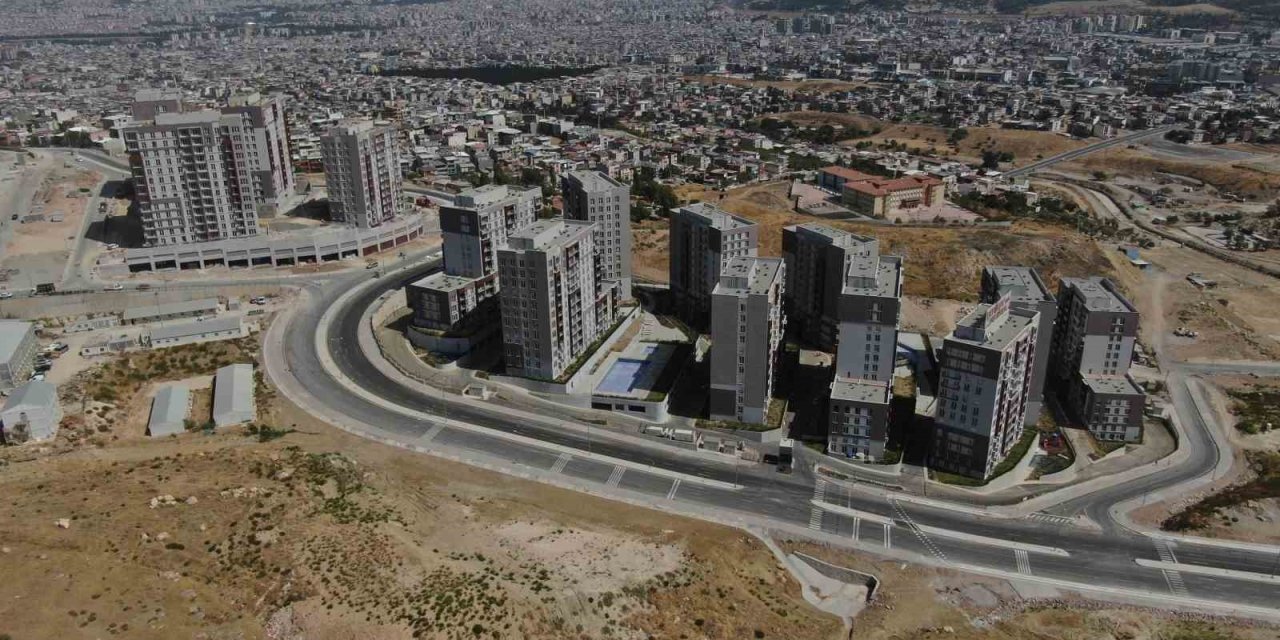 İzmir’de vatandaşlar konut alımı için 20 yaş üzeri dairelere yöneliyor