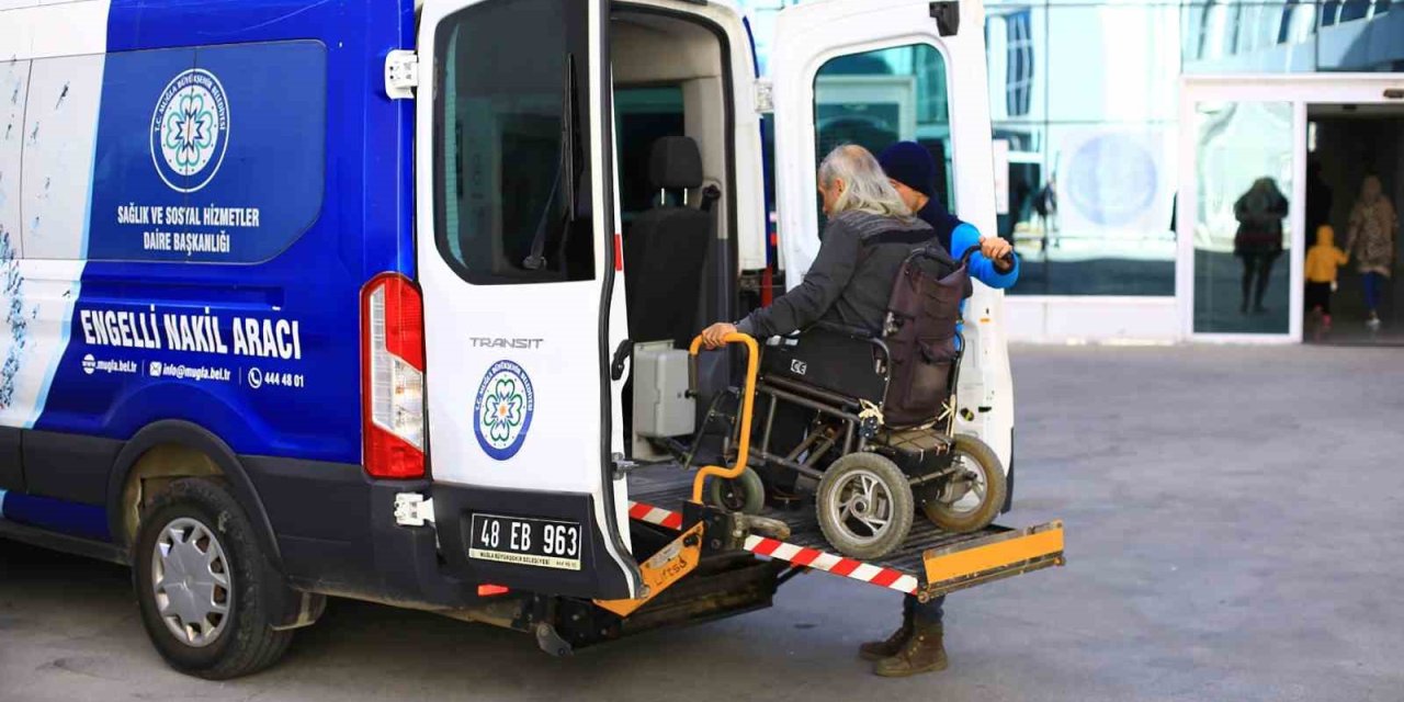 Hasta ve engelli naklinde 100 taşımaya ulaşıldı