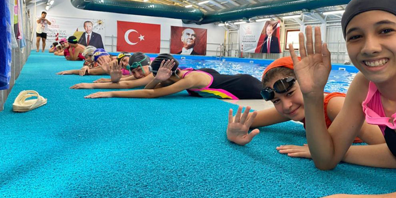 Koçarlı’da kapalı yüzme havuzu hizmete açıldı