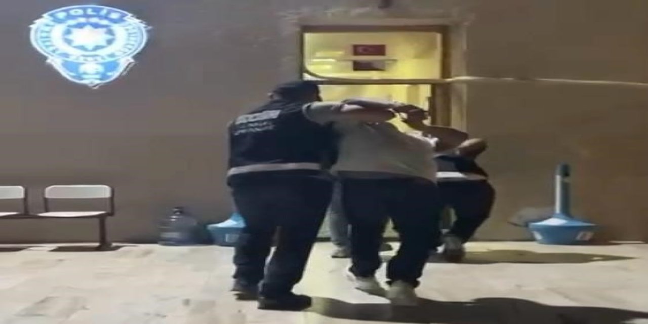 Çeşme’de eğlence mekanındaki silahlı kavgayla ilgili 2 kişi tutuklandı