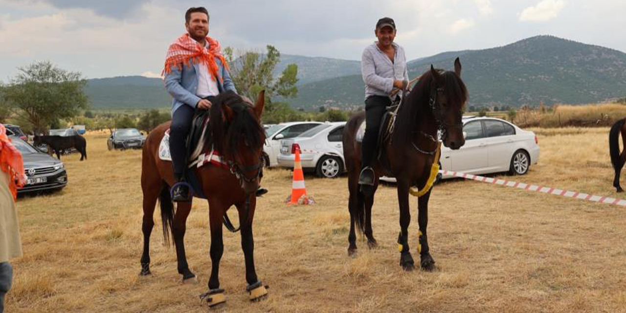 Geleneksel rahvan at yarışları coşkuyla gerçekleşti