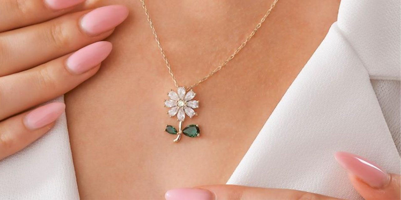 Zarafetin simgesi: Papatya kolye ile doğanın gücü yanınızda