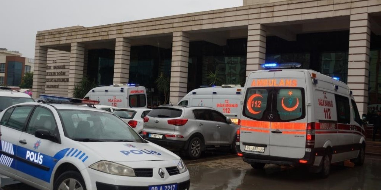 Hastaneye doğuma gelen kadın, önce polis zoruyla kocasını hastaneden kovdurdu sonra doğumhaneye gitti