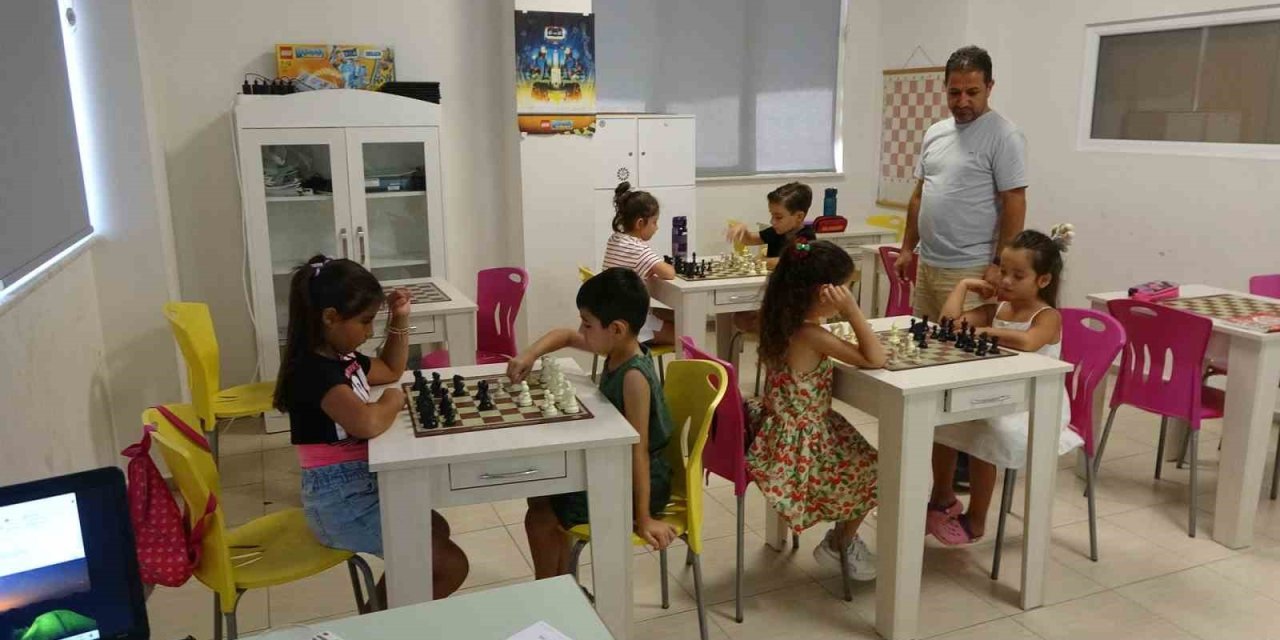 Söke Satranç ve Akıl Zeka Oyunları’nda Türkiye’nin lokomotifi oldu