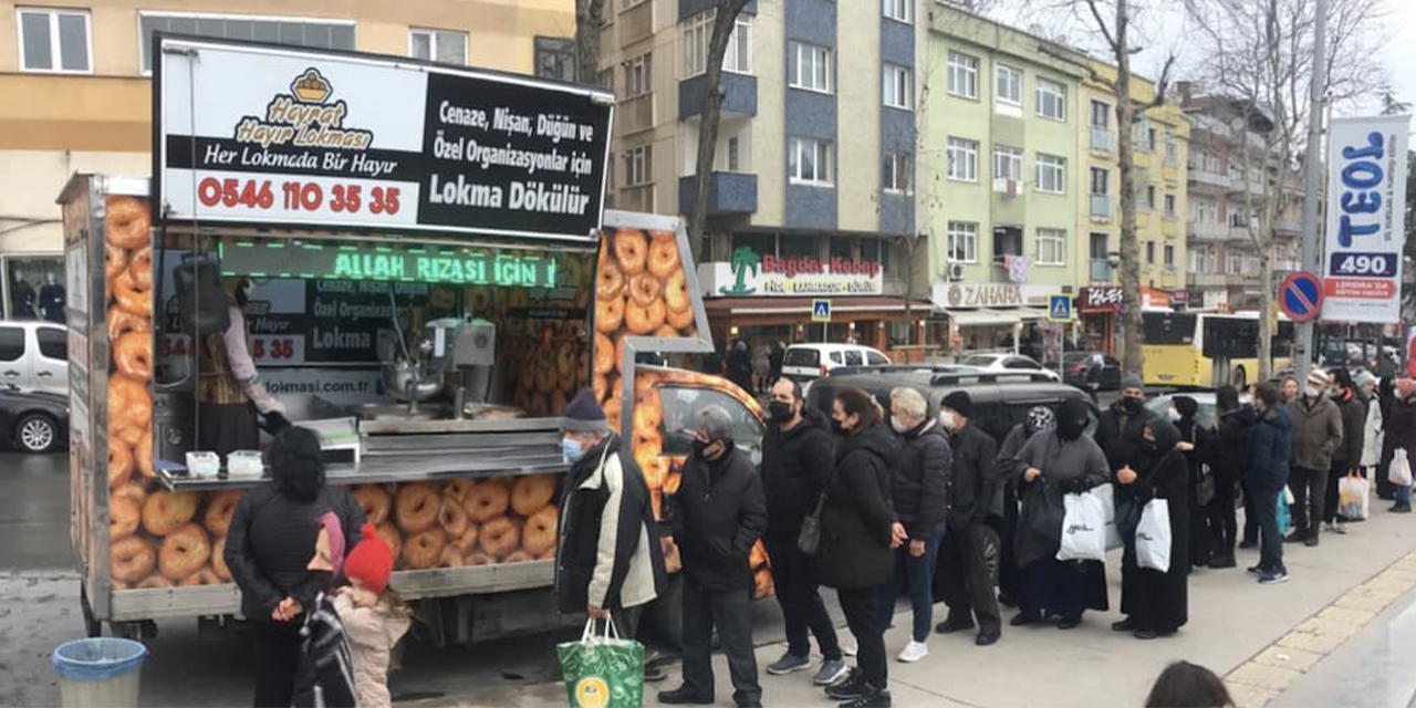 Lokmacı ile etkinliklerde sıcak lokma ikramları