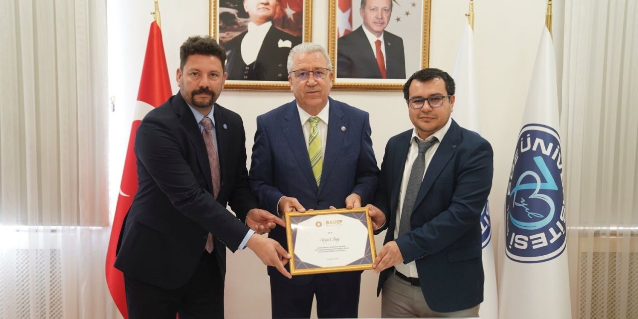 Ege Üniversitesinden Dr. Öğr. Üyesi Veysel Bay’a BAGEP 2025 ödülü