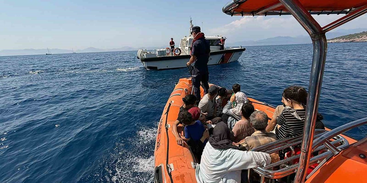 Fethiye’de 37 düzensiz göçmen kurtarıldı