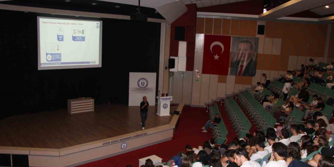 AFAD’tan üniversite öğrencilerine Temel Afet Farkındalığı Eğitimi