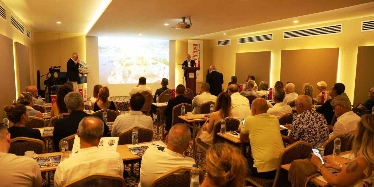 Bodrum’da "365 gün bodrum mümkün mü?" zirvesi yoğun ilgi gördü