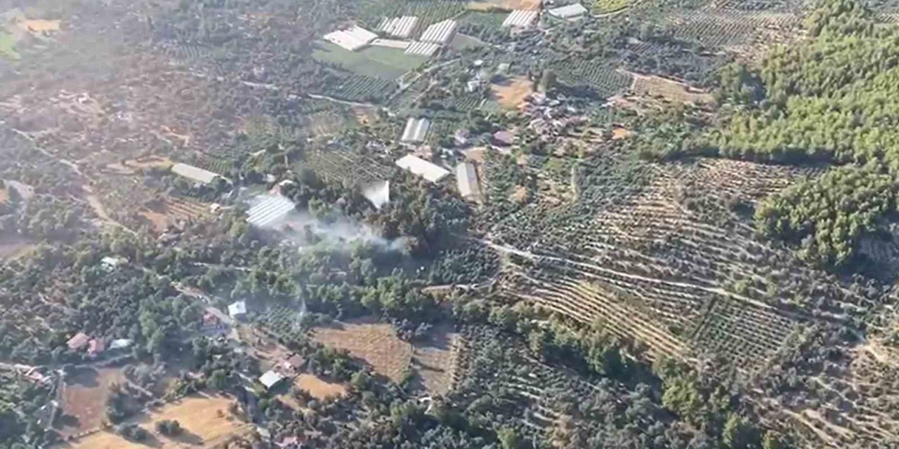 Seydikemer’deki orman yangını büyümeden söndürüldü