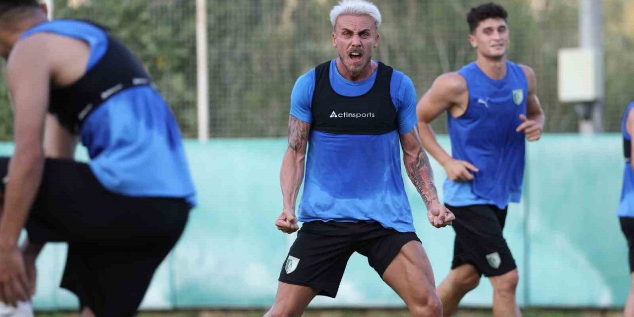 Burhan Eşer: "İnşallah, Sivasspor maçından istediğimiz sonuçla döneceğiz"