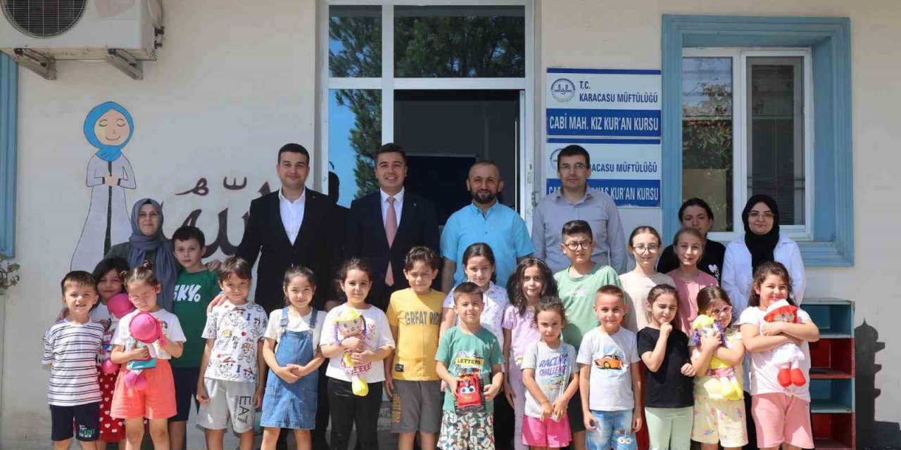 Karacasu’da protokol üyeleri Yaz Kur’an Kursu öğrencileri ile bir araya geldi