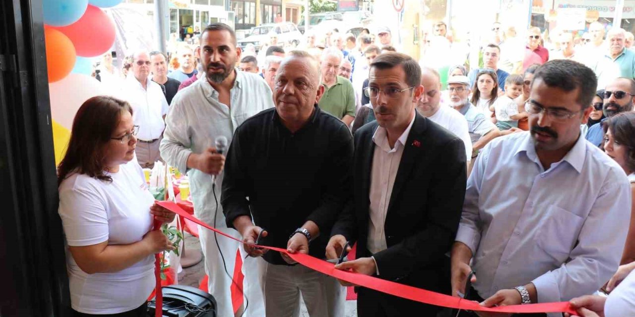 Bozdoğan’da kurdeleler çocuklar için kesildi