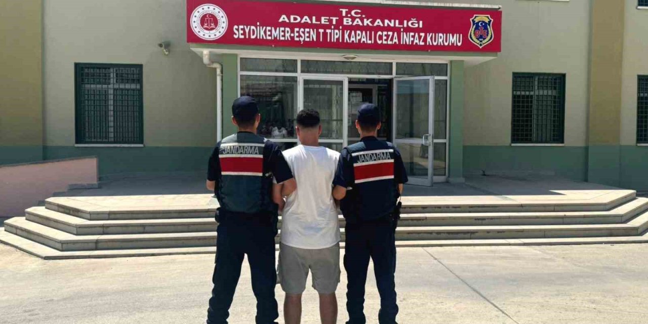 Uyuşturucu ticaretinden hapis cezasıyla aranan şahıs yakalandı