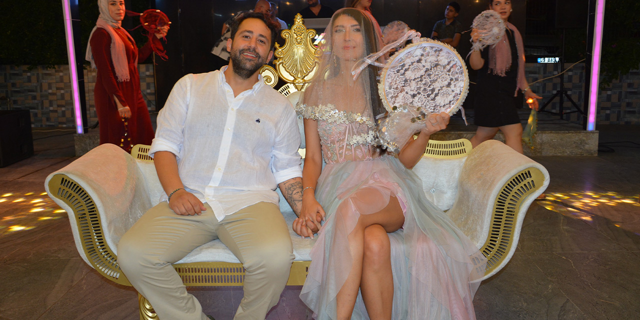 Aydın’da renkli gece: Beyza ve Ertuğrul evlilik yolunda ilk adımı attı