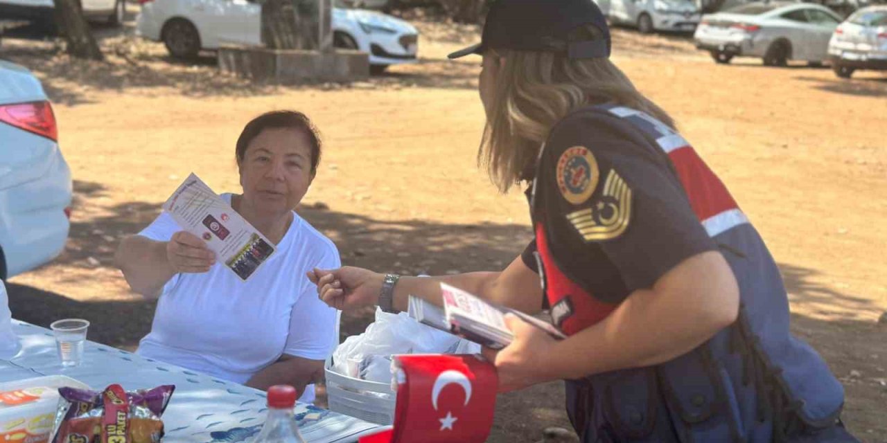 Milli Park ziyaretçilerine KADES bilgilendirmesi