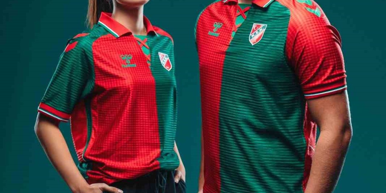 Karşıyaka Spor Kulübü, yeni sezon formalarını tanıttı