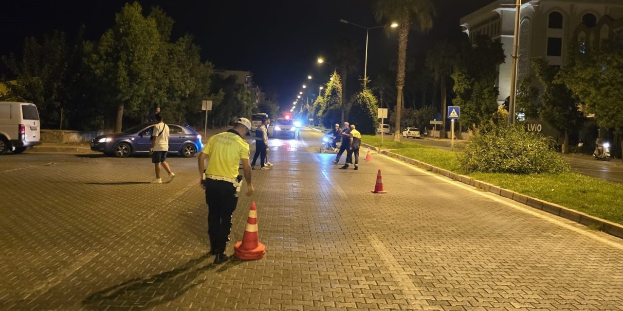 Otomobilin çarptığı 8 yaşındaki çocuk hayatını kaybetti