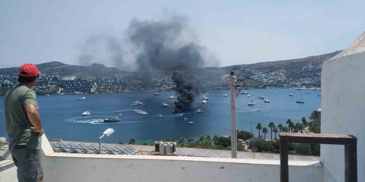 Bodrum’da tekne yangını