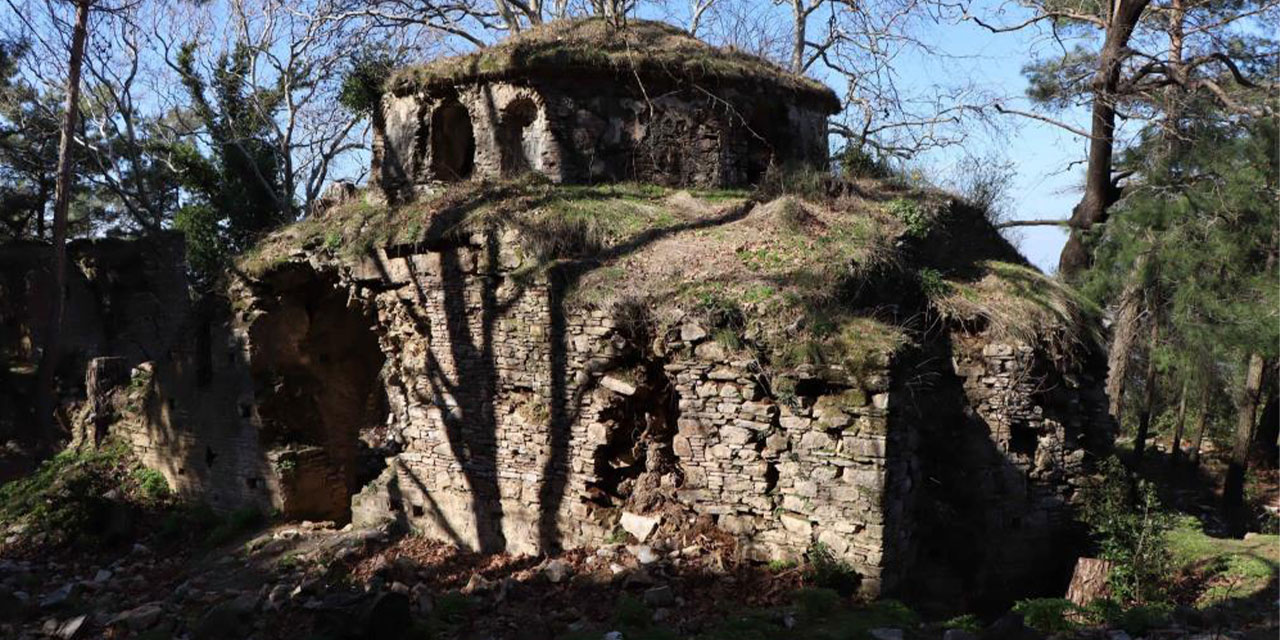 Ege’nin gizli hazinesi: 900 yıllık Kurşunlu Manastırı
