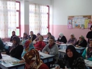 4 Milyon Yetişkin Okuma Yazma Öğrendi