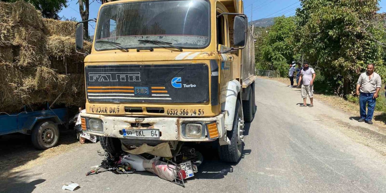 Bozdoğan’da kamyon ve motosiklet çarpıştı: 1 yaralı
