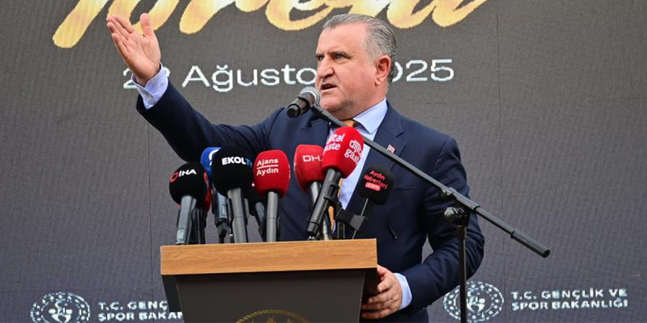 Bakan Bak: "Türkiye bir spor devrimi yaşamaktadır"