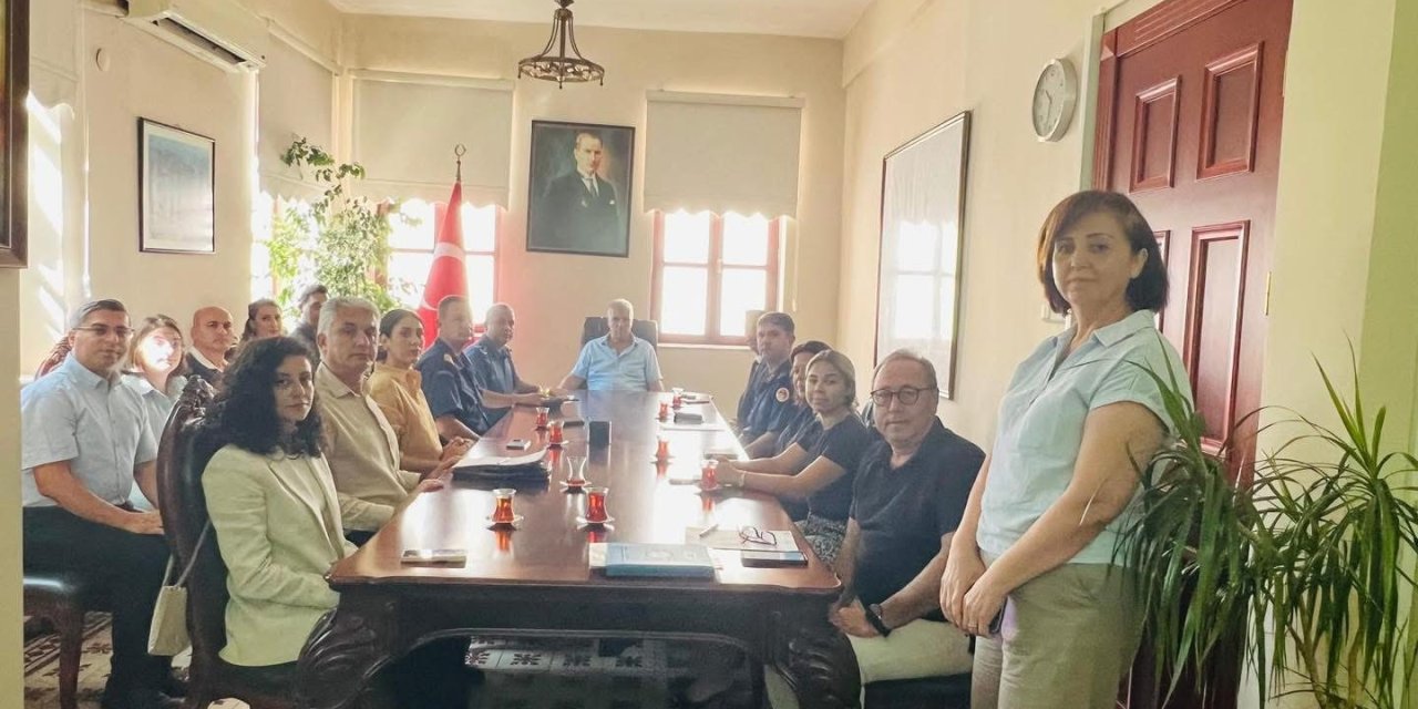 Kuşadası’nda Çocuk Koruma ve Kadına Yönelik Şiddetle Mücadele toplantısı yapıldı