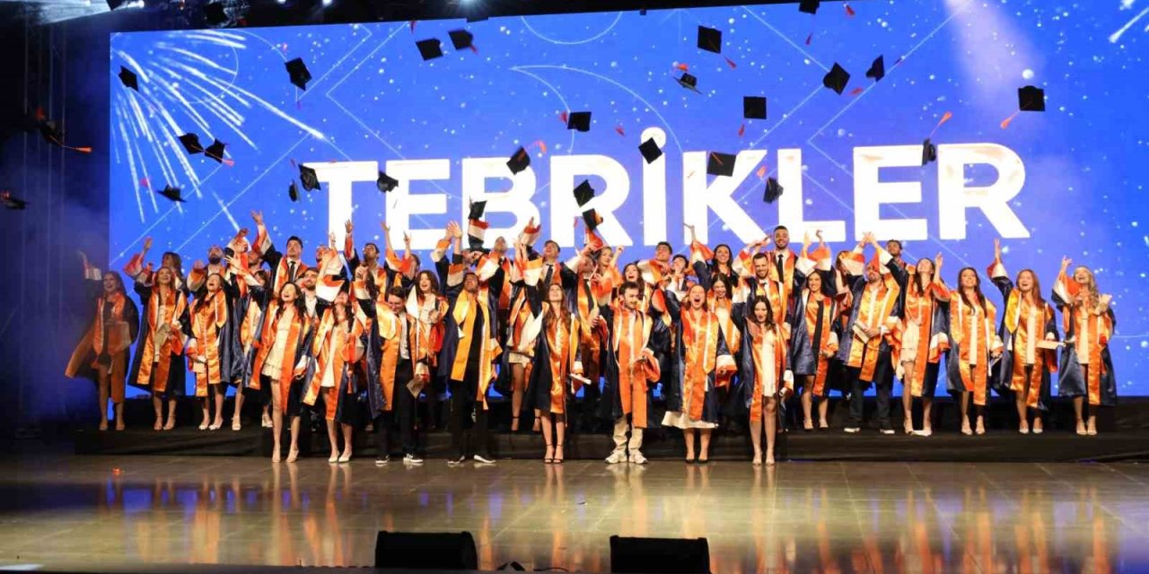 Sağlığın yeni neferleri mezun oldu
