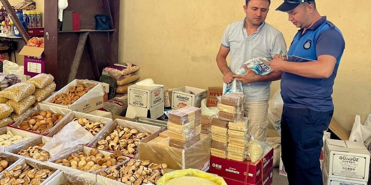 Çine’de zabıta ekiplerinden pazar yerinde sıkı denetim
