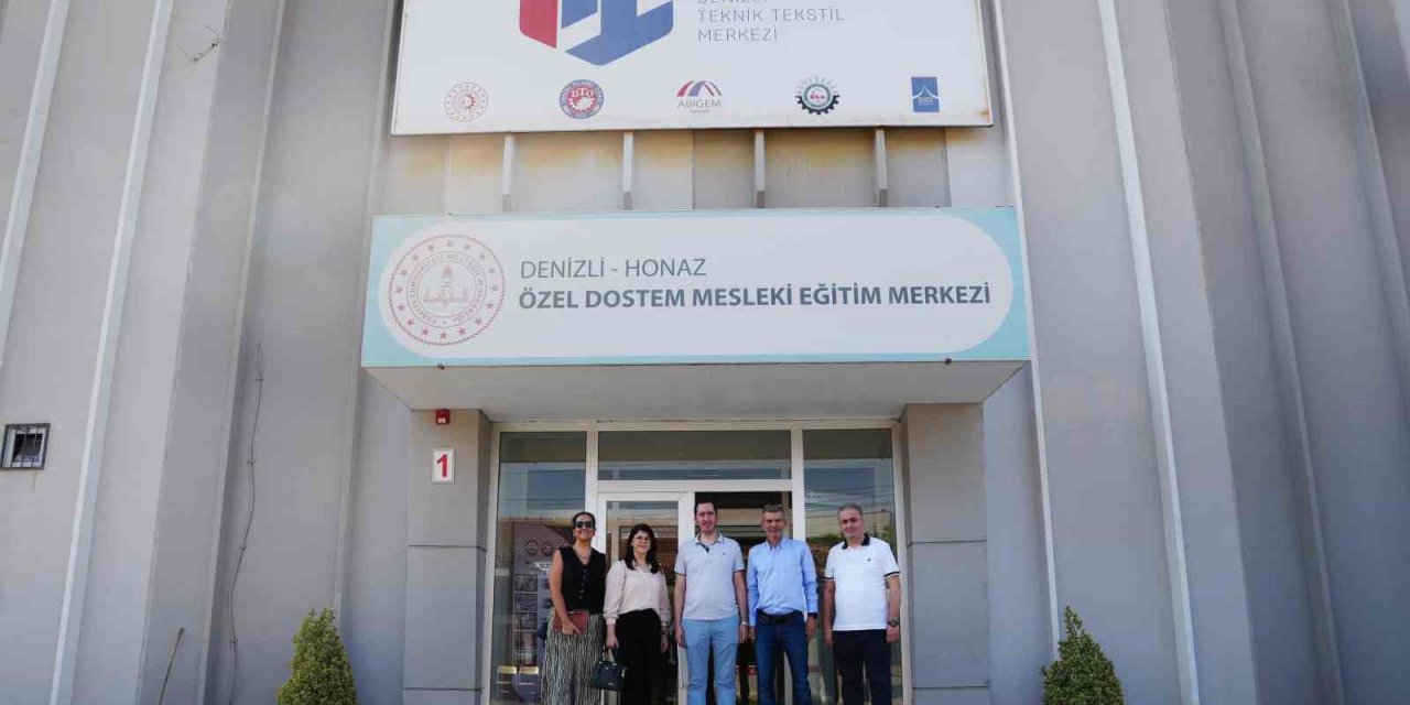 DSO 3. Meslek Komitesi üyeleri, Denizli Teknik Tekstil Merkezini ziyaret etti