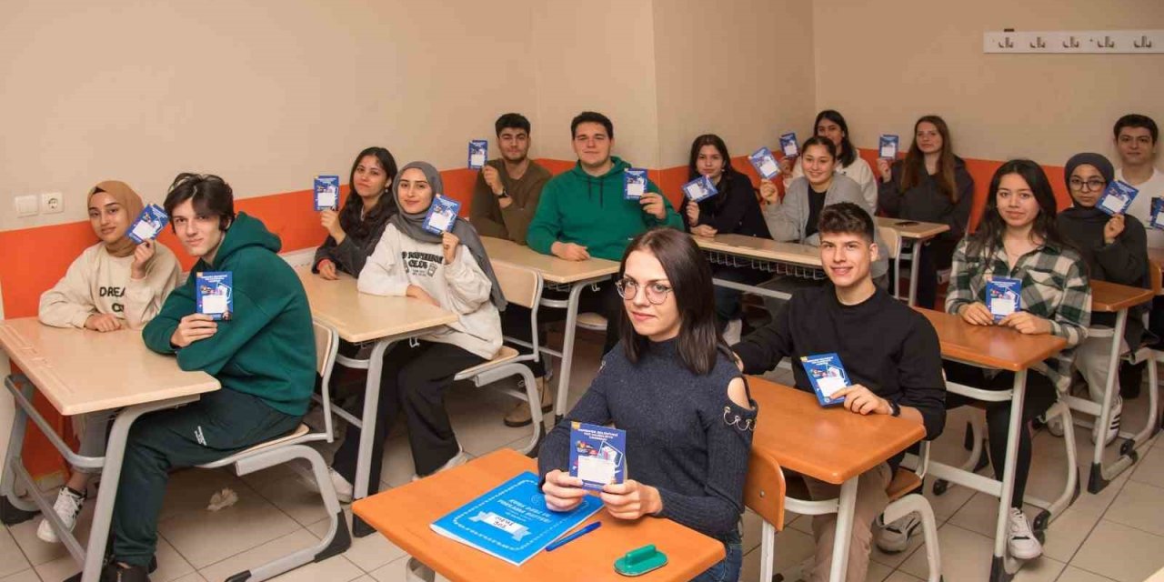 Menemen Belediyesi’nden mezunlara ücretsiz YKS kursu