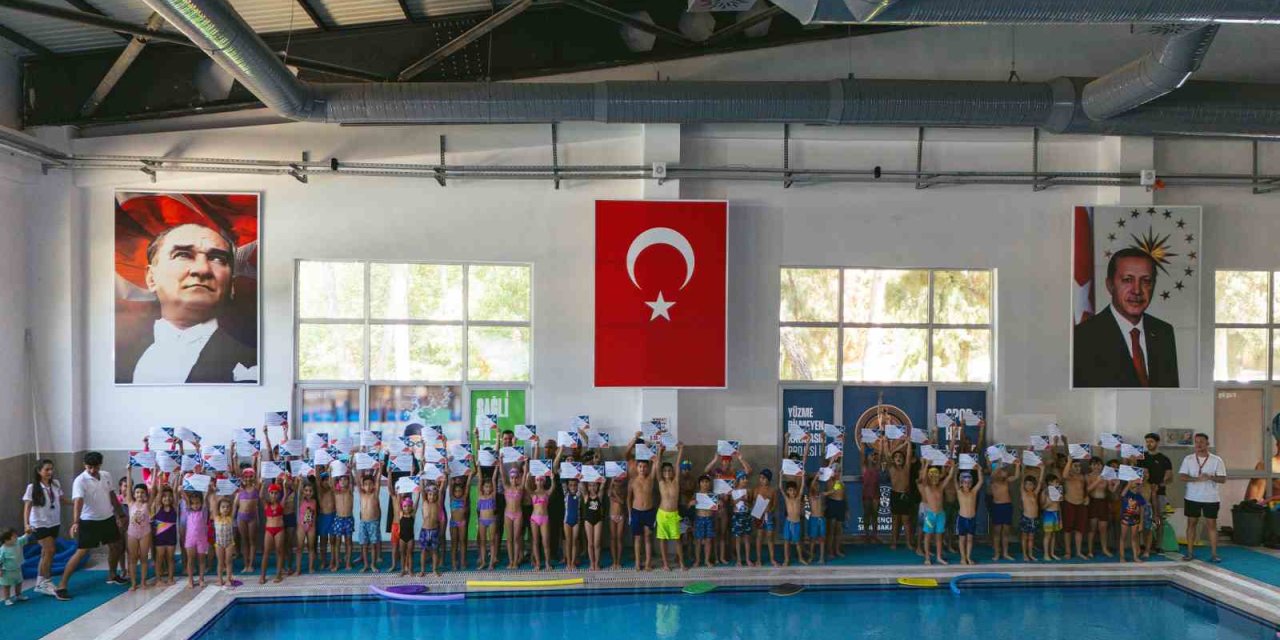 Aydın’da 500 kişi yüzme sertifikasını aldı