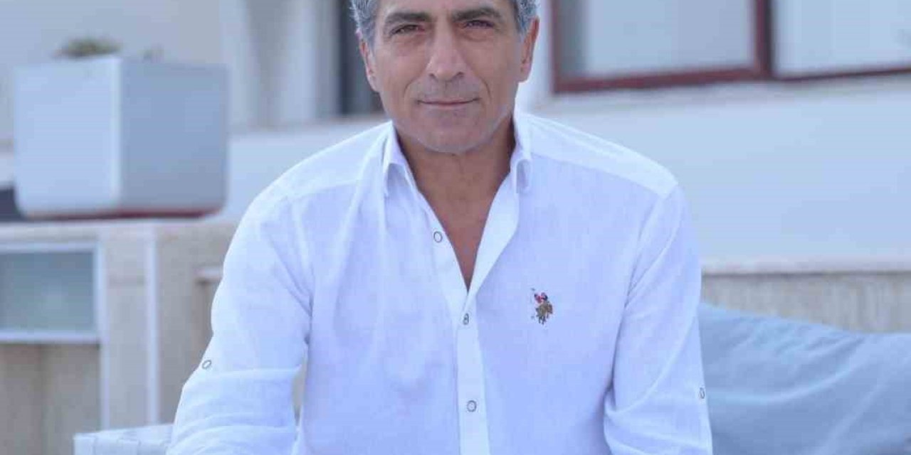 Bodrum’da genç müzisyenlere sahne kapısını Bülent Kaya açıyor