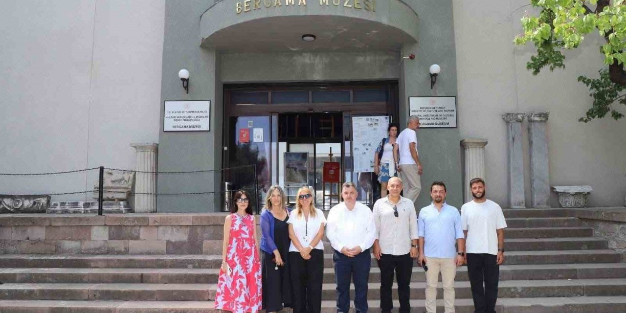 Bergama; UNESCO Dünya Mirası Gönüllüleri 2025 Kampanyasında Türkiye’yi temsil edecek