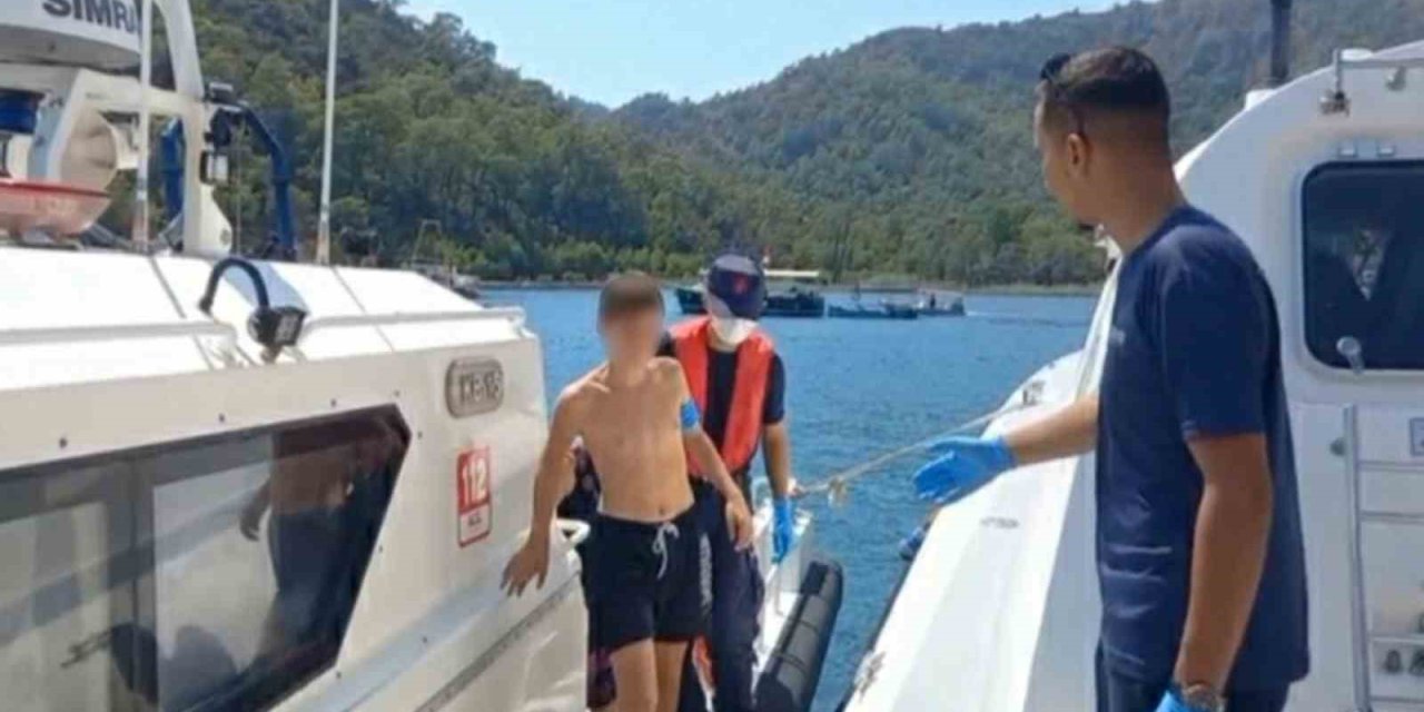 Teknede yaralanan çocuk için tıbbi tahliye