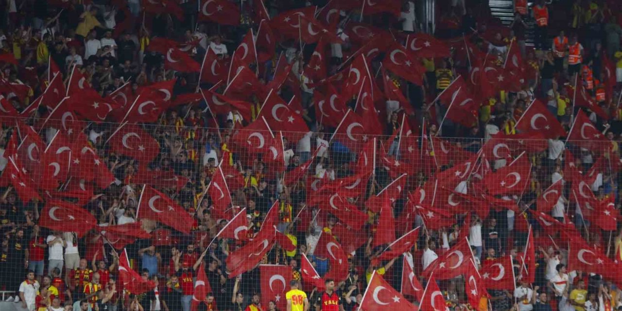 Trendyol Süper Lig: Göztepe: 0 - Konyaspor: 0 (İlk yarı)